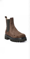 Célan Paris Chelsea Boots in Braun